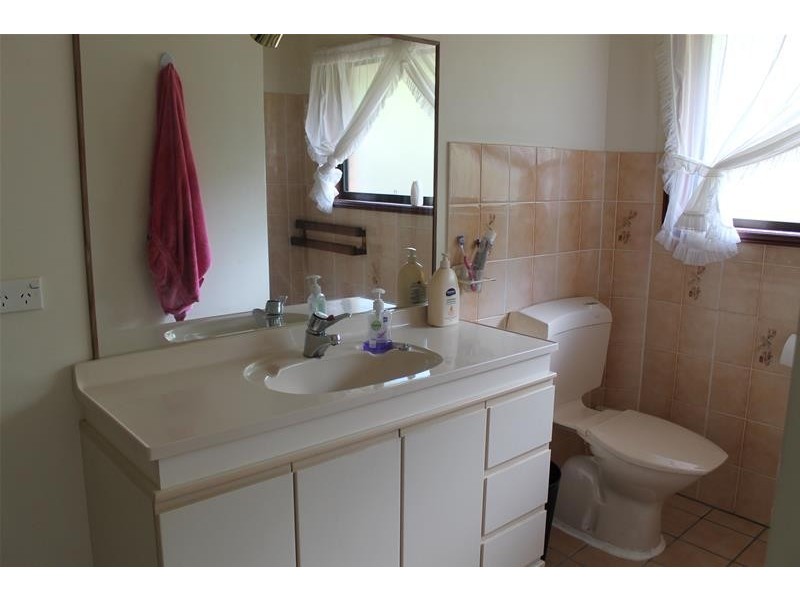 12 Rushes Bay Avenue, East Jindabyne NSW 2627