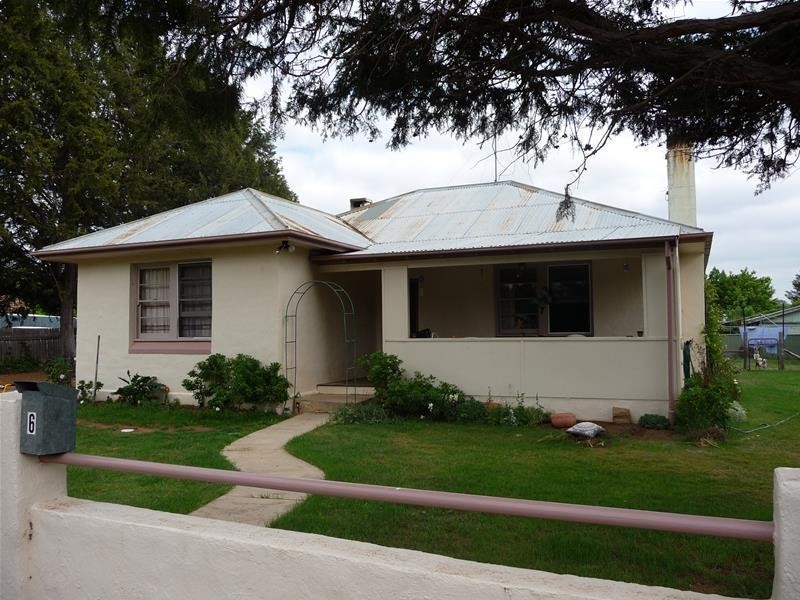 6 Mary Street, Berridale NSW 2628