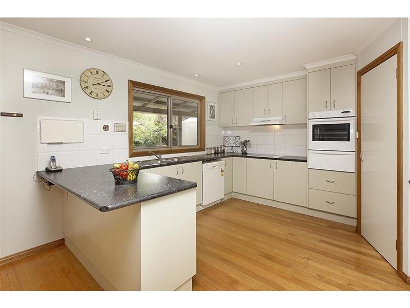 75 Old School Road, Jindabyne NSW 2627