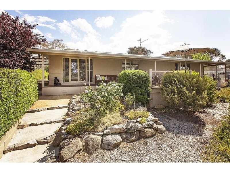 75 Old School Road, Jindabyne NSW 2627
