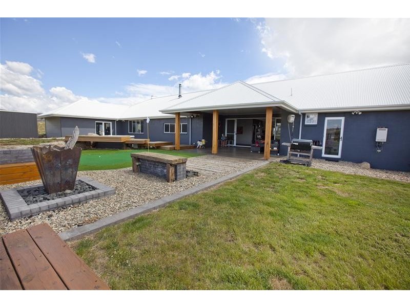 5 Mowamba Way, Jindabyne NSW 2627