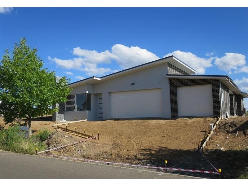 12 Twynam  Street, Jindabyne NSW 2627