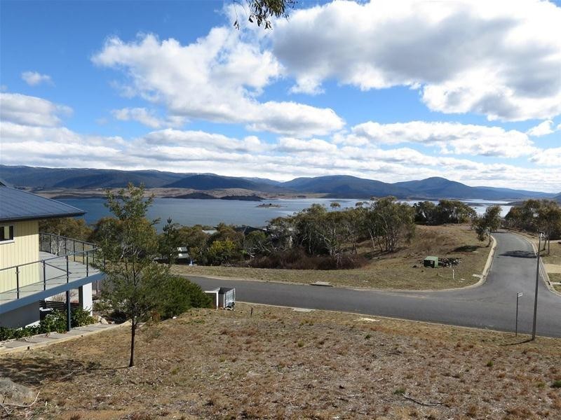 2/63 Kunama  Drive, East Jindabyne NSW 2627