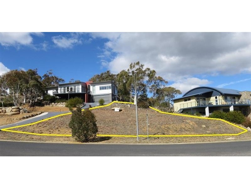 2/63 Kunama  Drive, East Jindabyne NSW 2627