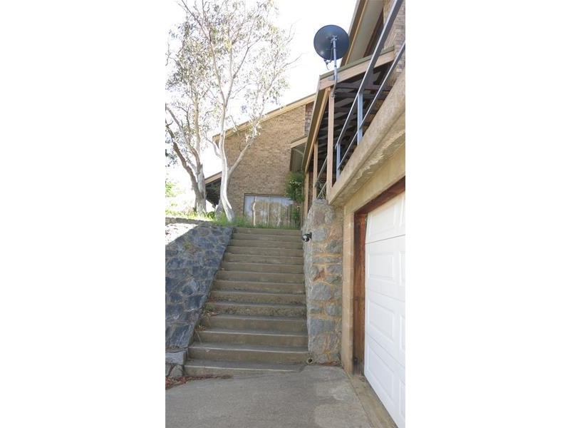 32 Rushes Bay Avenue, East Jindabyne NSW 2627