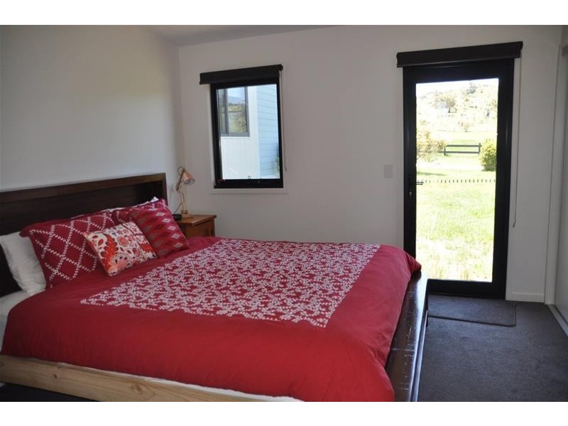 3 Hatchery Bay Road, Jindabyne NSW 2627