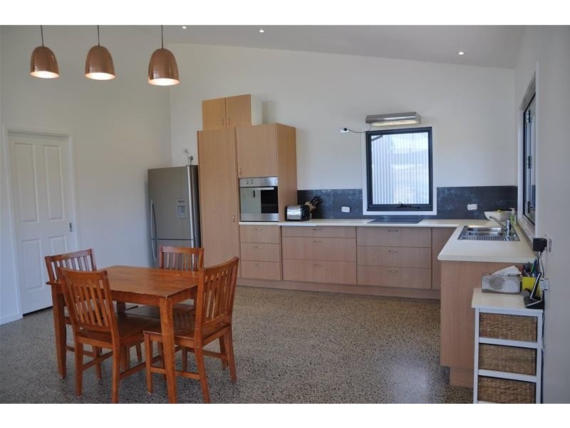 3 Hatchery Bay Road, Jindabyne NSW 2627