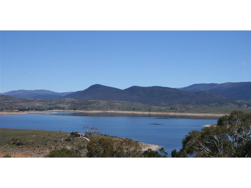 8 Camira Avenue, East Jindabyne NSW 2627