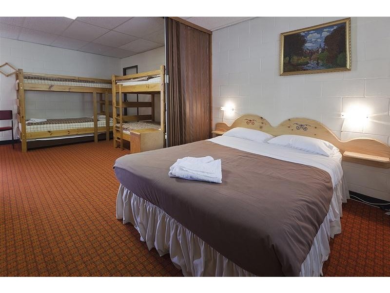 8 Camira Avenue, East Jindabyne NSW 2627