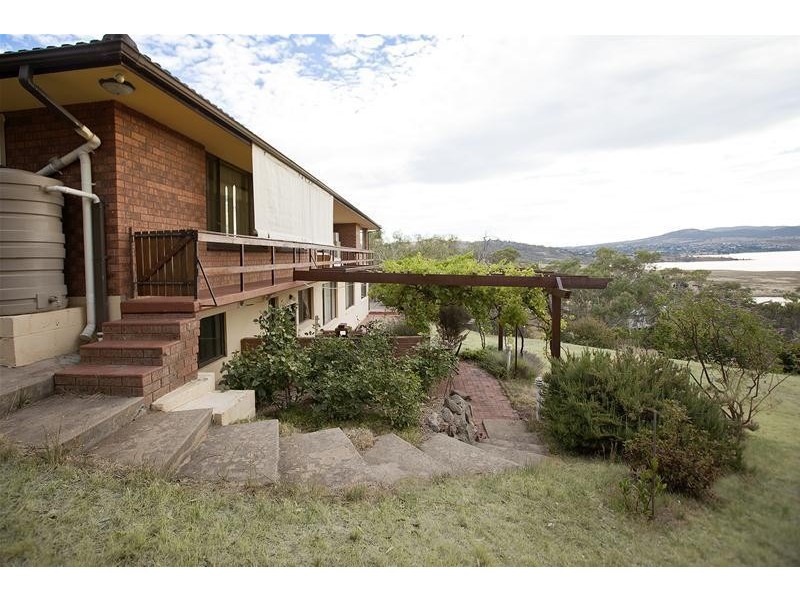 8 Camira Avenue, East Jindabyne NSW 2627