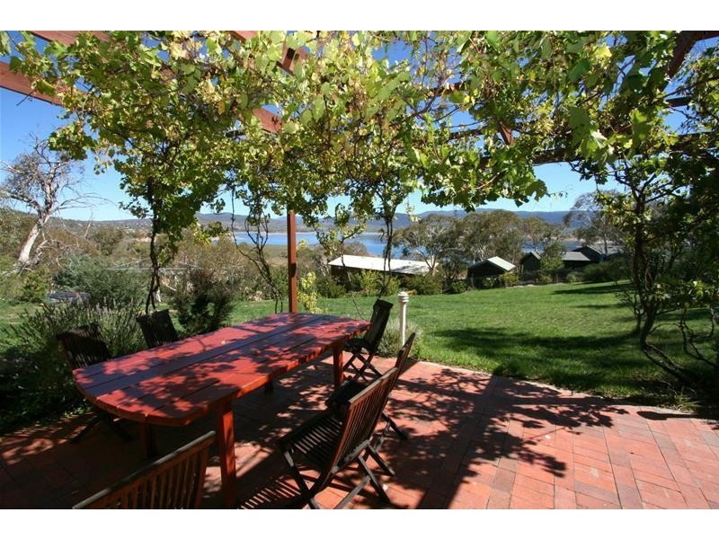 8 Camira Avenue, East Jindabyne NSW 2627