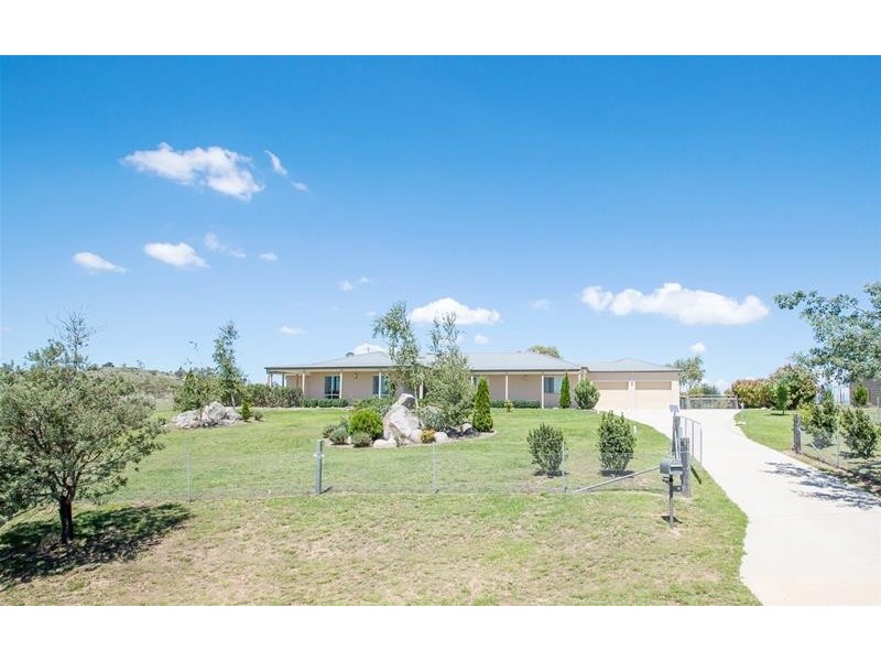 18 Geehi Circuit, Jindabyne NSW 2627
