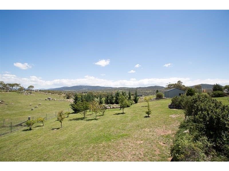 18 Geehi Circuit, Jindabyne NSW 2627