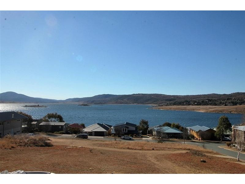 2/8 Adams Avenue, Jindabyne NSW 2627