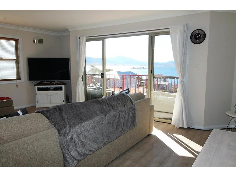 2/8 Adams Avenue, Jindabyne NSW 2627