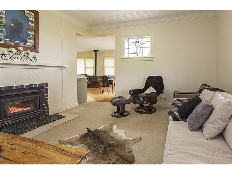 7707 Snowy River Way, Jindabyne NSW 2627