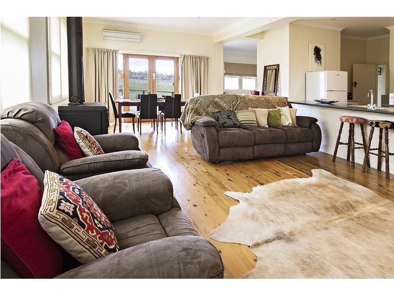 7707 Snowy River Way, Jindabyne NSW 2627