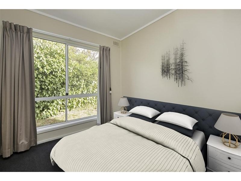 16 Gippsland Street, Jindabyne NSW 2627