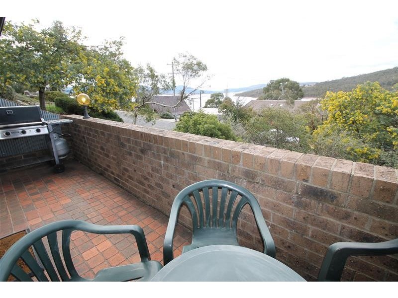 2/18 Townsend Street, Jindabyne NSW 2627