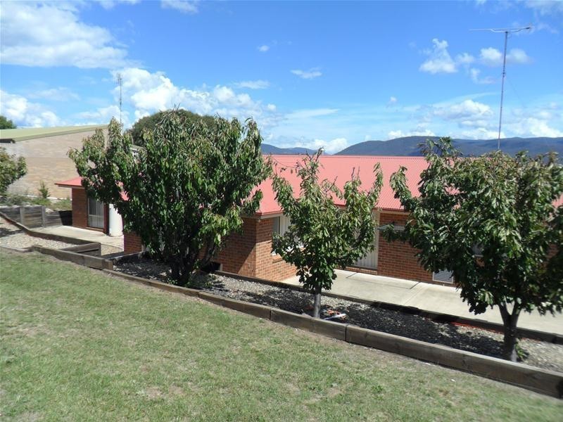 7 Magnolia Avenue, Kalkite NSW 2627