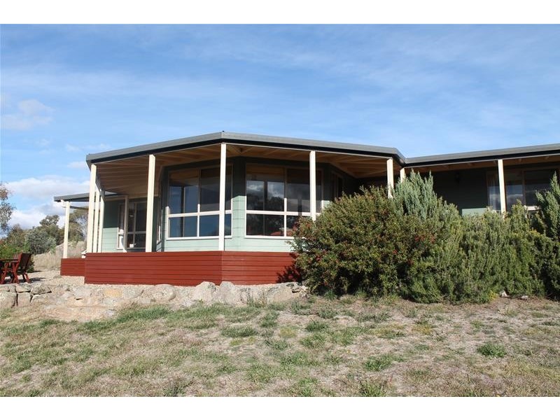 14 Lakewood Drive, Jindabyne NSW 2627