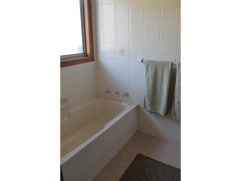 14 Lakewood Drive, Jindabyne NSW 2627