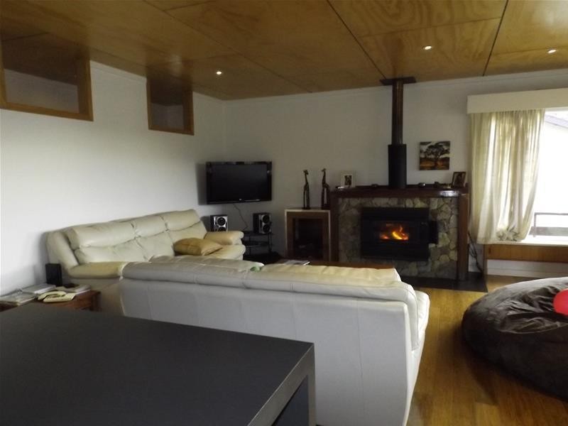 10 Rushes Bay Avenue, Jindabyne NSW 2627