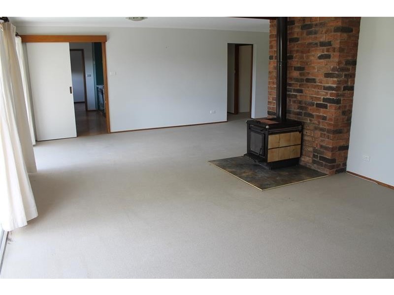 18 Jerrara Drive, East Jindabyne NSW 2627