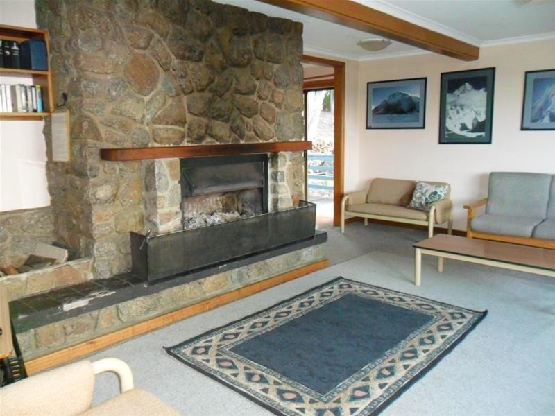 27 Park Road, Jindabyne NSW 2627