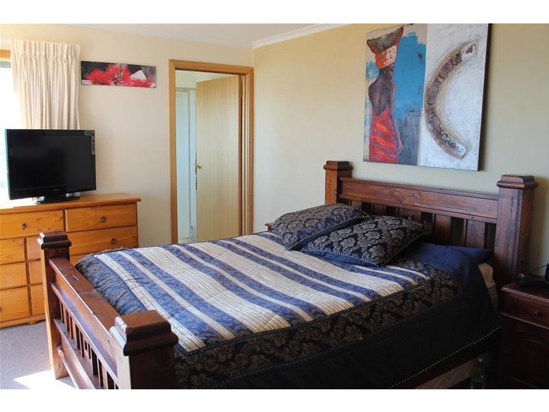 6 Adams Avenue, East Jindabyne NSW 2627