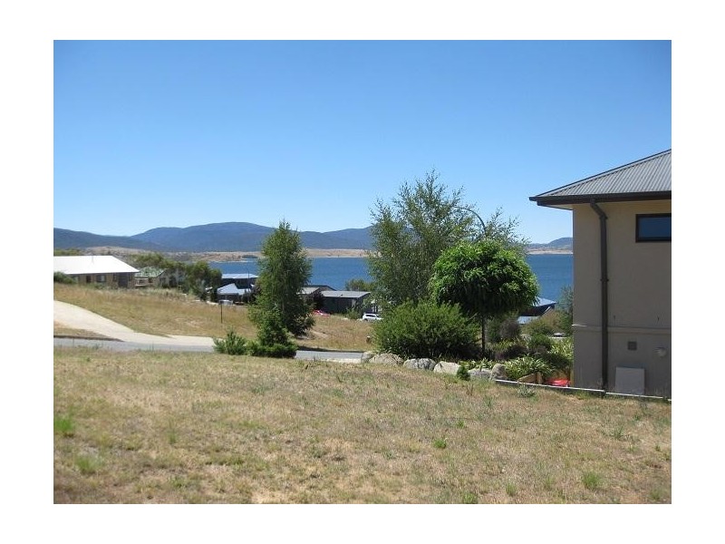 15 Adams  Avenue, Jindabyne NSW 2627