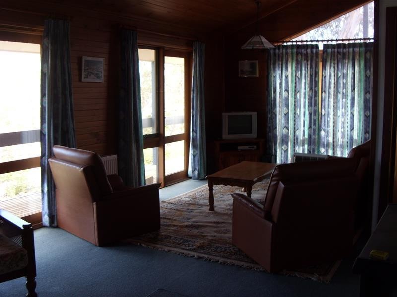 2 Kanangra Crescent, East Jindabyne NSW 2627