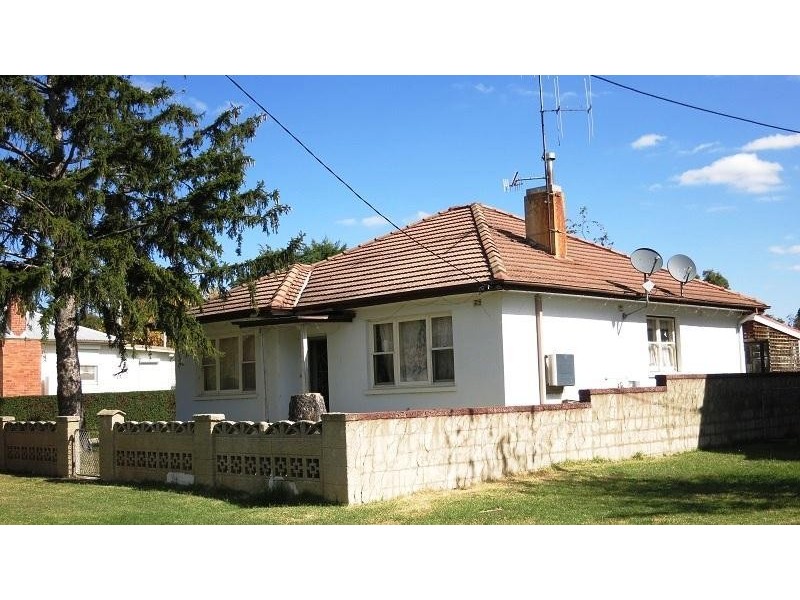 16 Oliver Street, Berridale NSW 2628