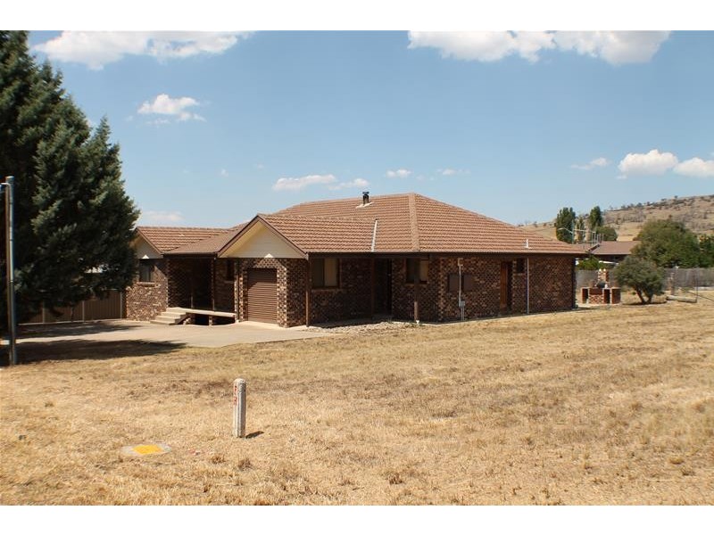 4 Poplar Street, Berridale NSW 2628