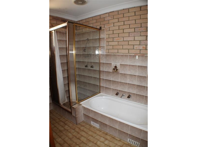 4 Poplar Street, Berridale NSW 2628