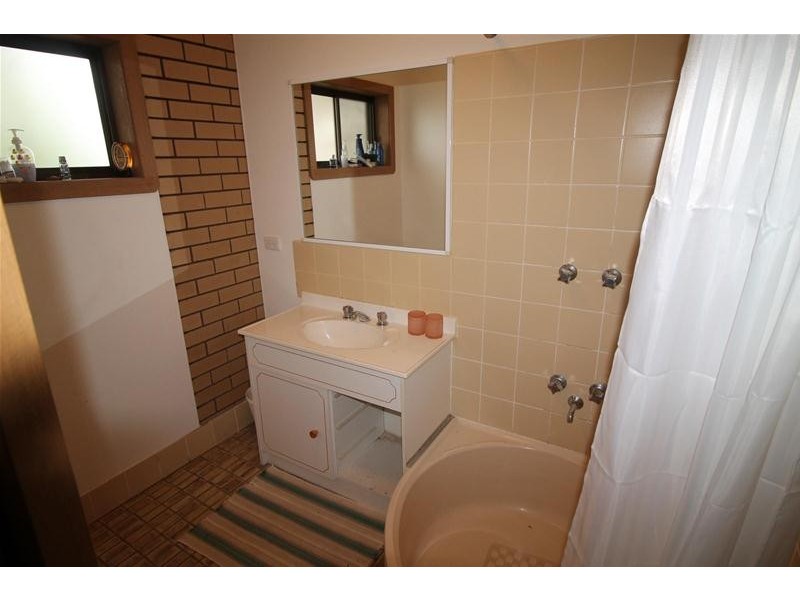 14 Whitehead Street, Khancoban NSW 2642