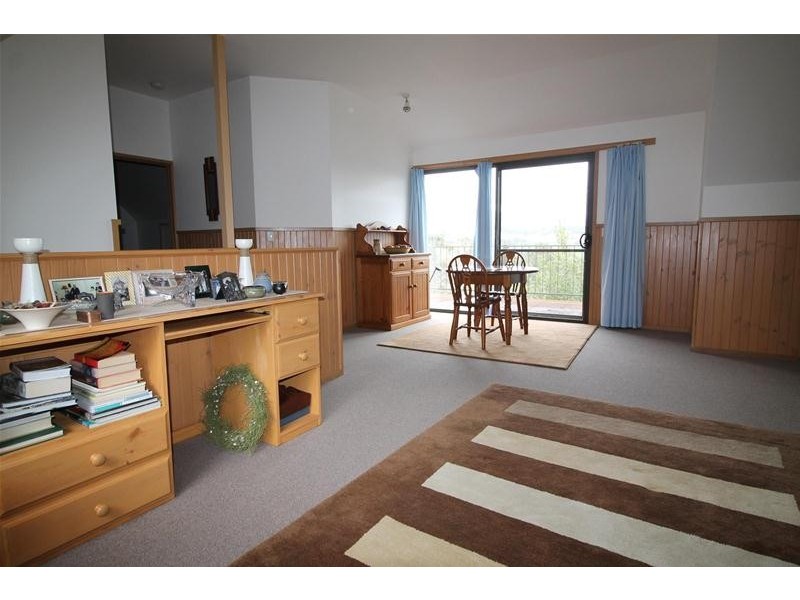 14 Whitehead Street, Khancoban NSW 2642