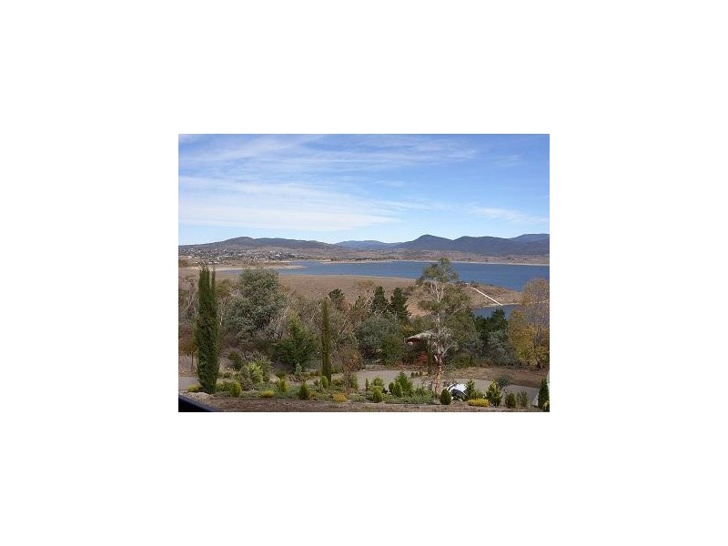 2 Kanangra Crescent, Jindabyne NSW 2627
