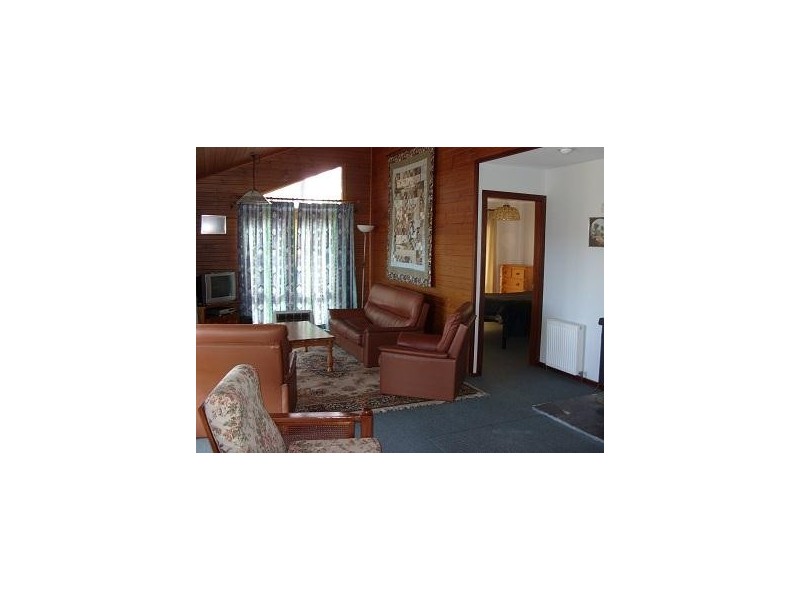 2 Kanangra Crescent, Jindabyne NSW 2627