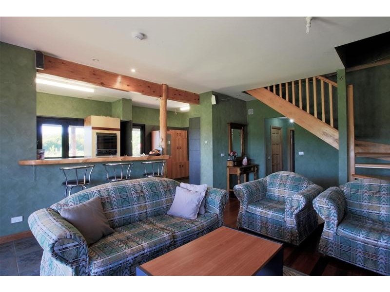 2 Southern Cross Drive, Berridale NSW 2628