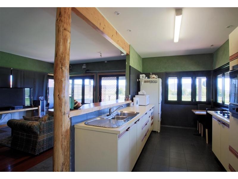 2 Southern Cross Drive, Berridale NSW 2628