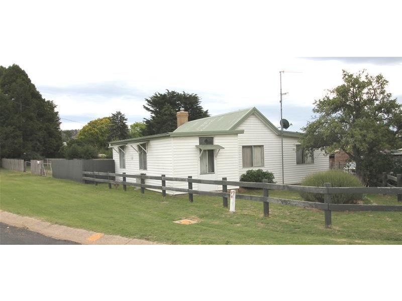 4 Boundary Street, Berridale NSW 2628