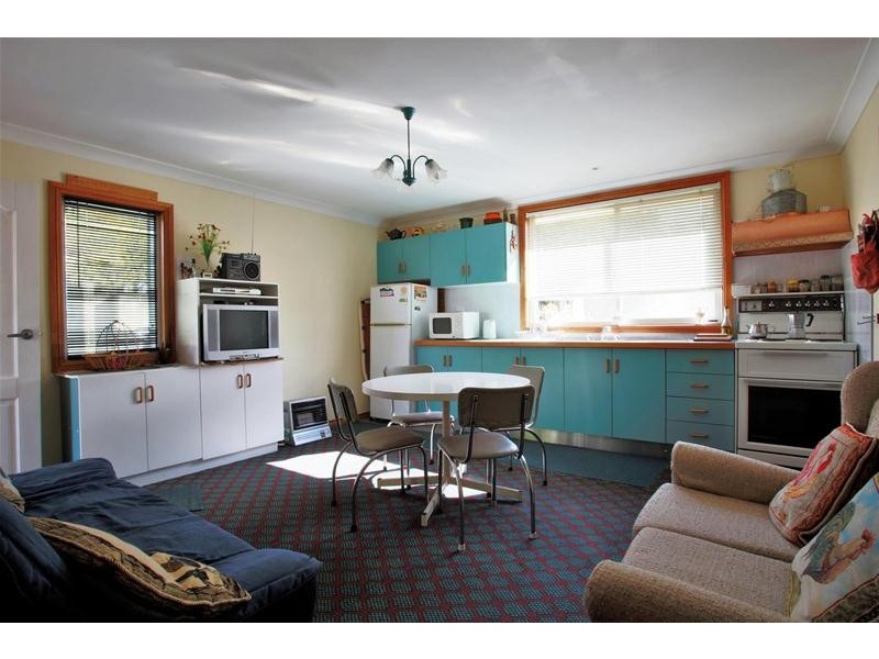 6 Boundary Street, Berridale NSW 2628