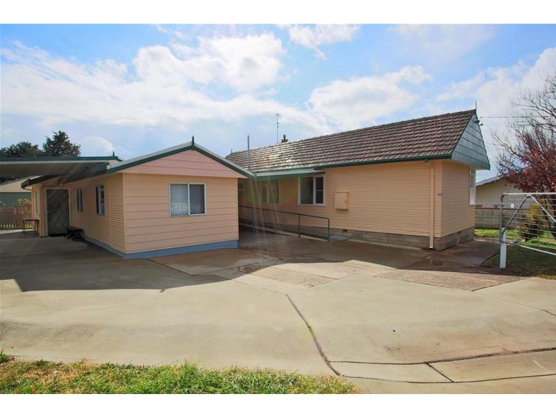 6 Boundary Street, Berridale NSW 2628