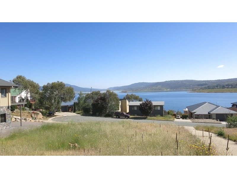 10 Girvin Place, East Jindabyne NSW 2627