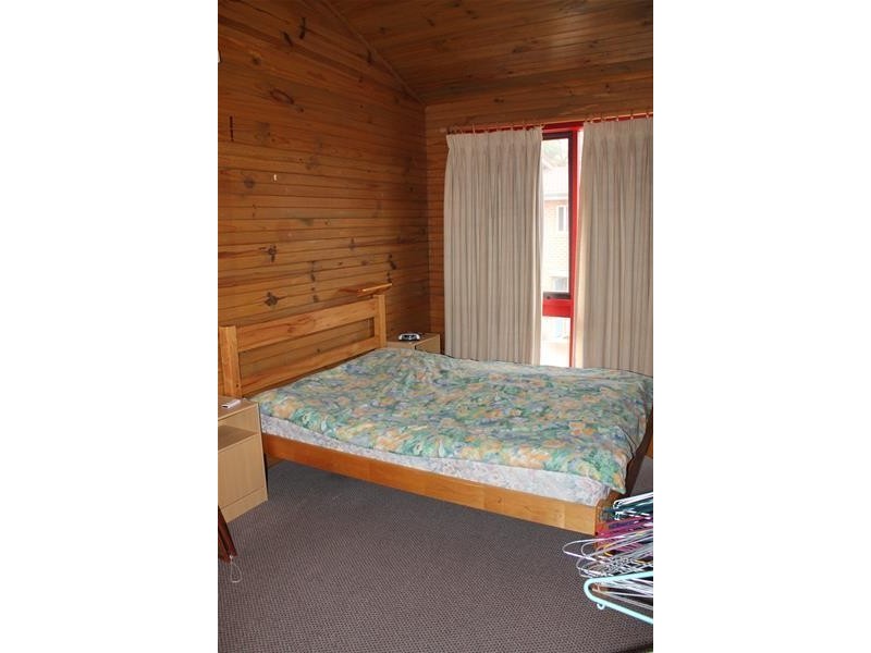 1/35 Cobbon Crescent, Jindabyne NSW 2627