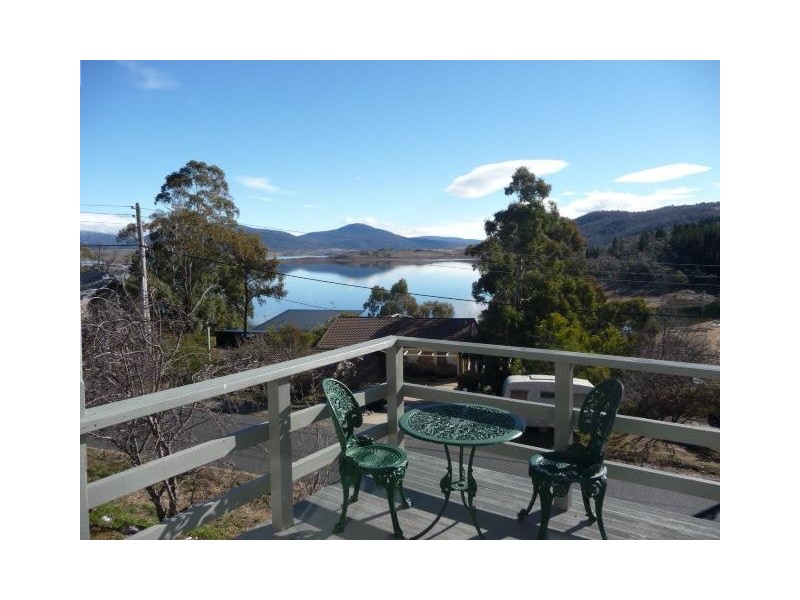 2 Rushes Bay Avenue, Jindabyne NSW 2627