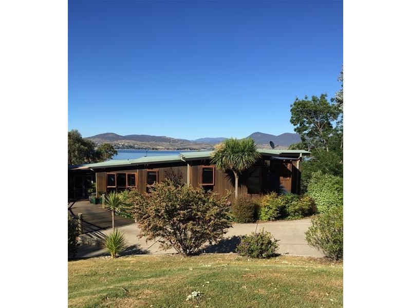 1 Boronga Street, East Jindabyne NSW 2627