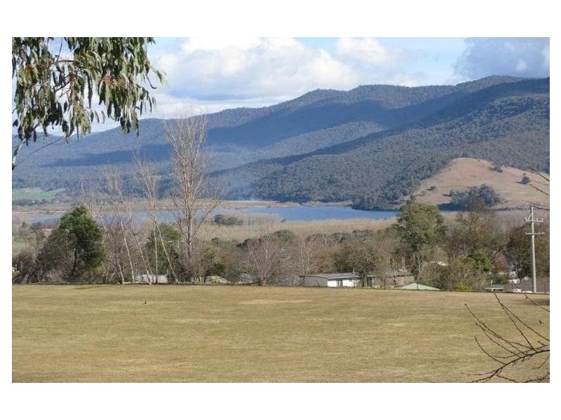 36 Whitehead Street, Khancoban NSW 2642