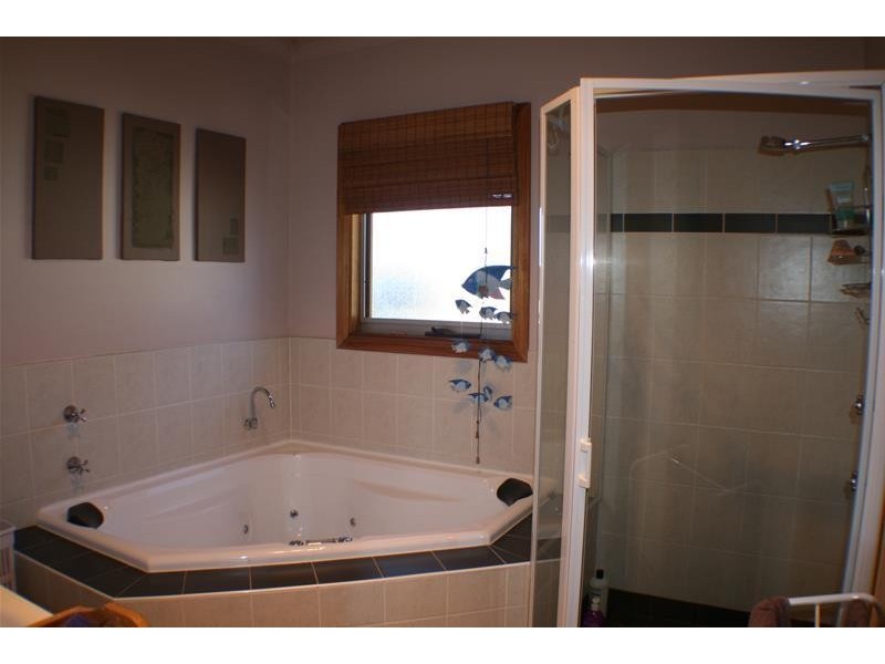 2 River Run, Jindabyne NSW 2627